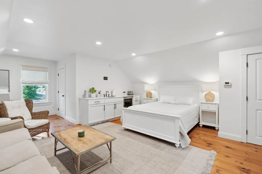 8 Running Brook Way Kennebunk ME 04043