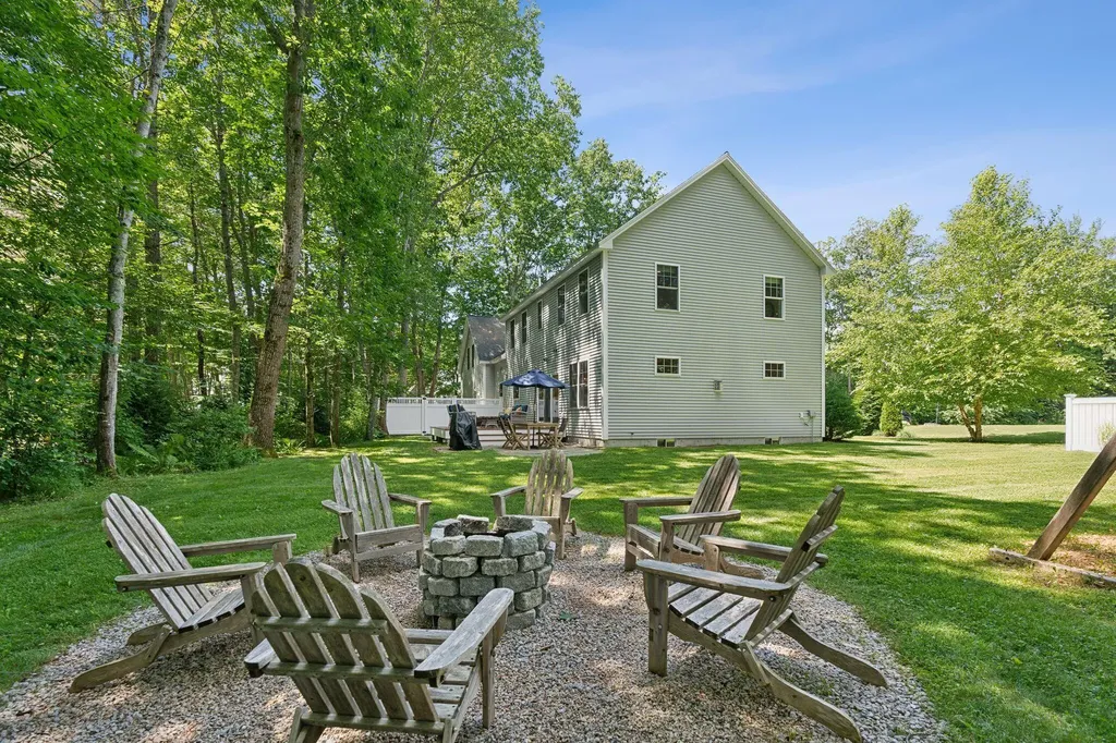 8 Running Brook Way Kennebunk ME 04043