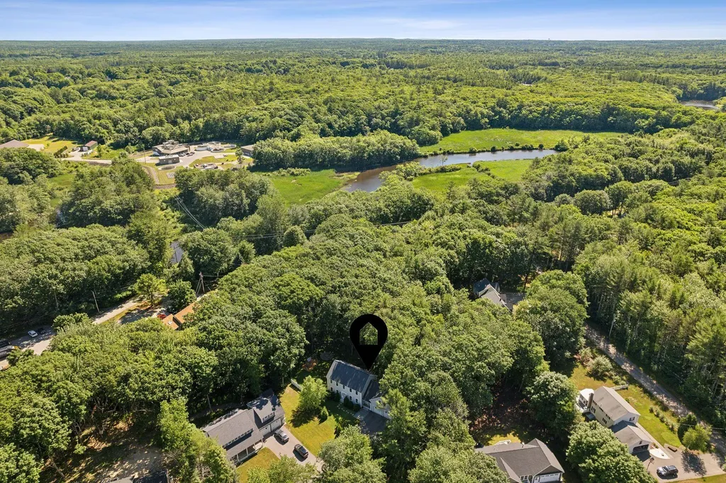 8 Running Brook Way Kennebunk ME 04043
