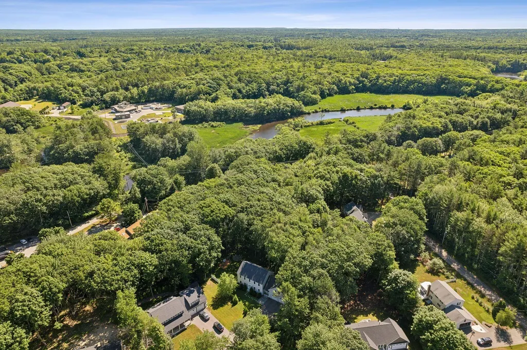 8 Running Brook Way Kennebunk ME 04043