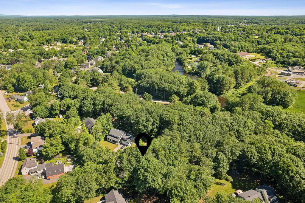 8 Running Brook Way Kennebunk ME 04043