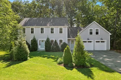 8 Running Brook Way Kennebunk ME 04043