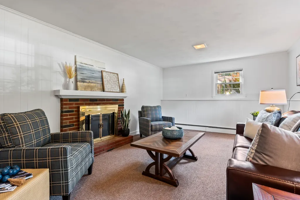 2 Forest Lane Kennebunk ME 04043