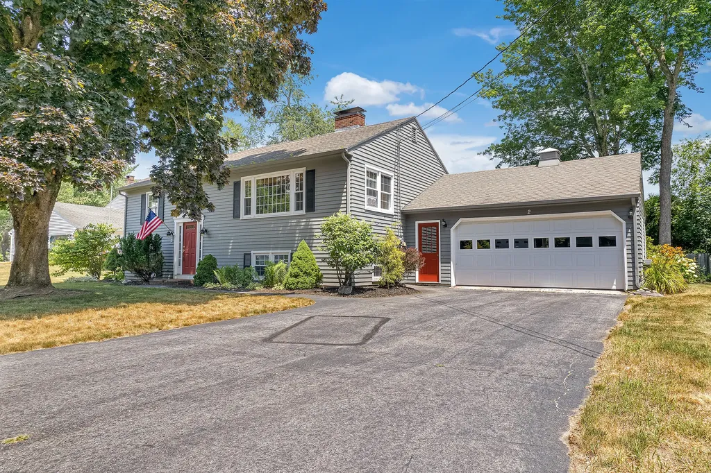 2 Forest Lane Kennebunk ME 04043