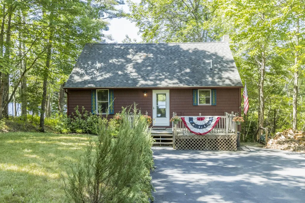38 Fife Lane Sanford ME 04073