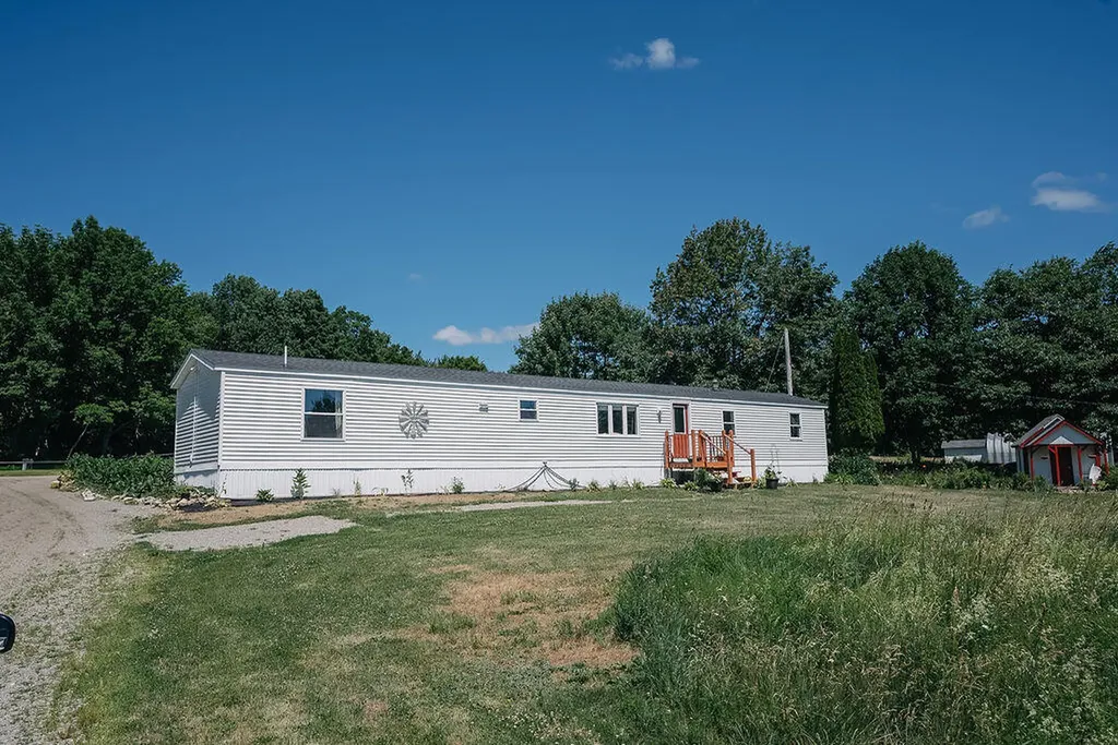 68 Green Lane Etna ME 04434