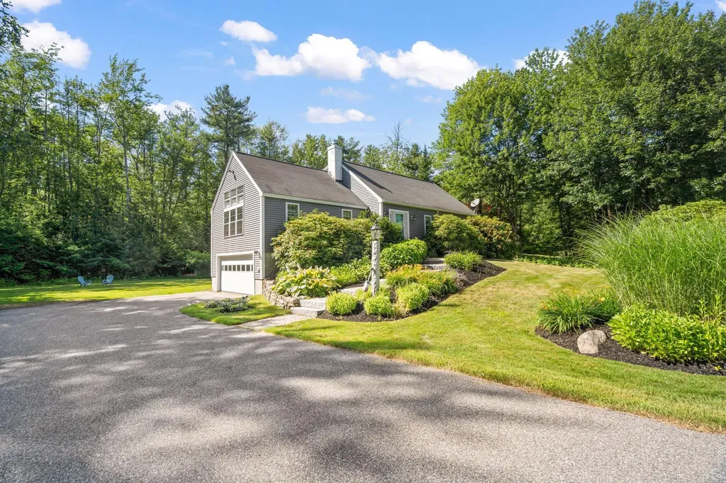 12 Christopher Road Kennebunk ME 04043