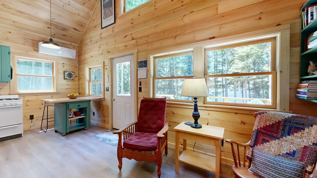 46 W Lake Drive Monmouth ME 04259