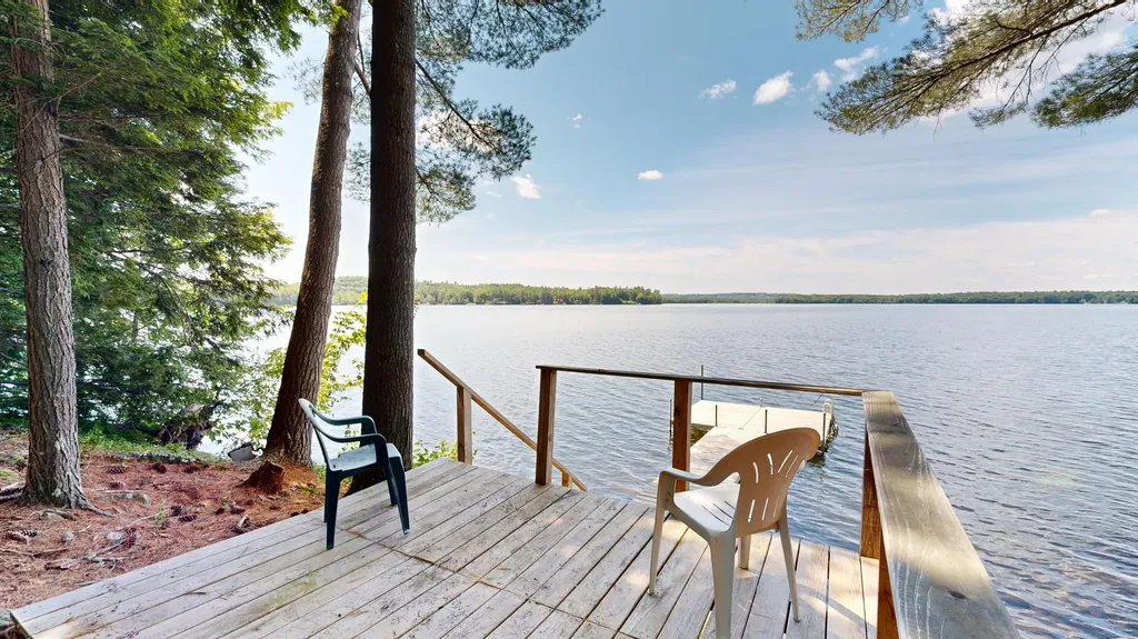 46 W Lake Drive Monmouth ME 04259
