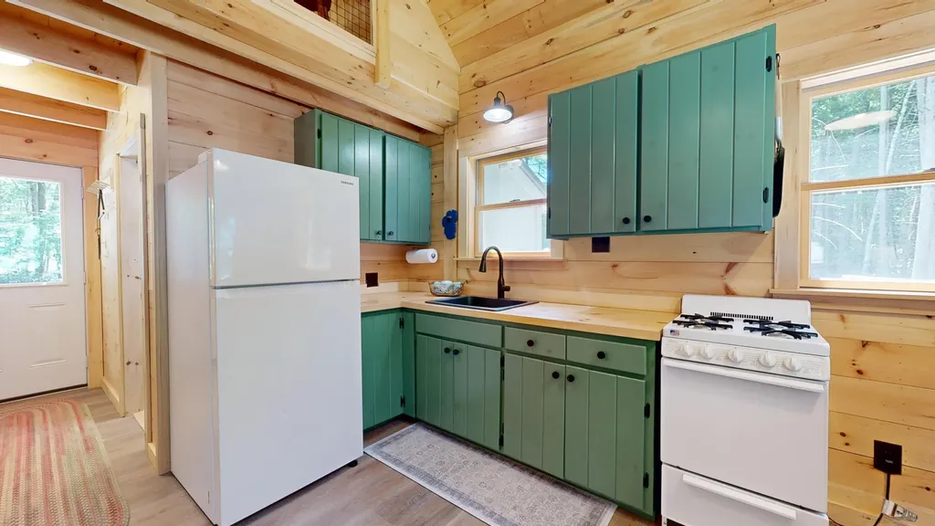 46 W Lake Drive Monmouth ME 04259
