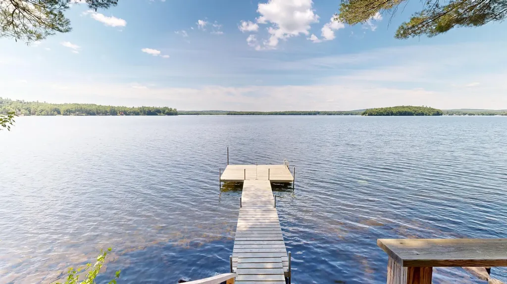 46 W Lake Drive Monmouth ME 04259