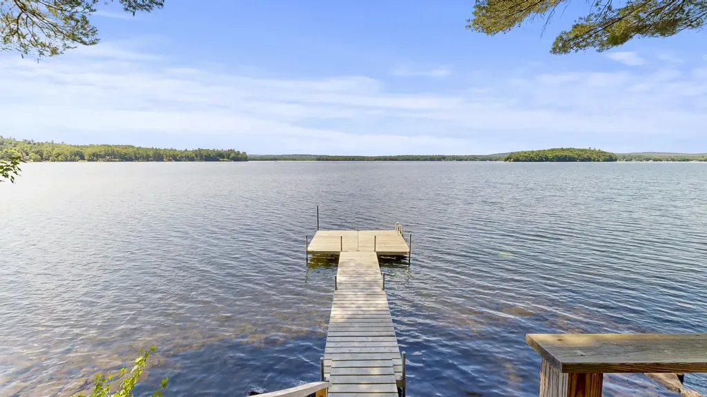 46 W Lake Drive Monmouth ME 04259