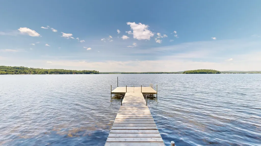 46 W Lake Drive Monmouth ME 04259