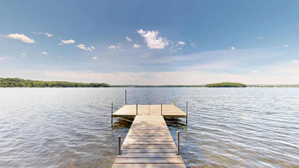 46 W Lake Drive Monmouth ME 04259