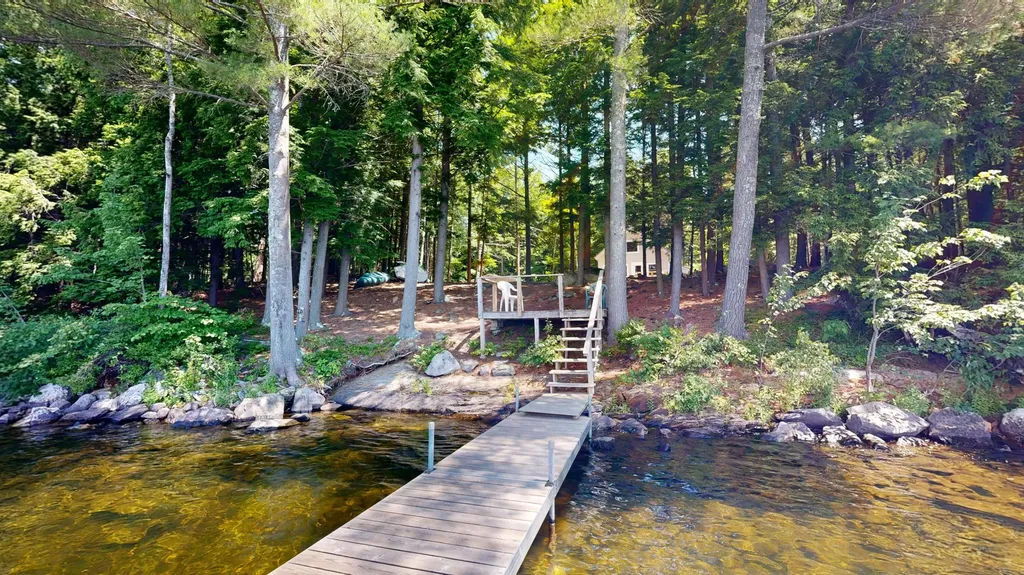 46 W Lake Drive Monmouth ME 04259
