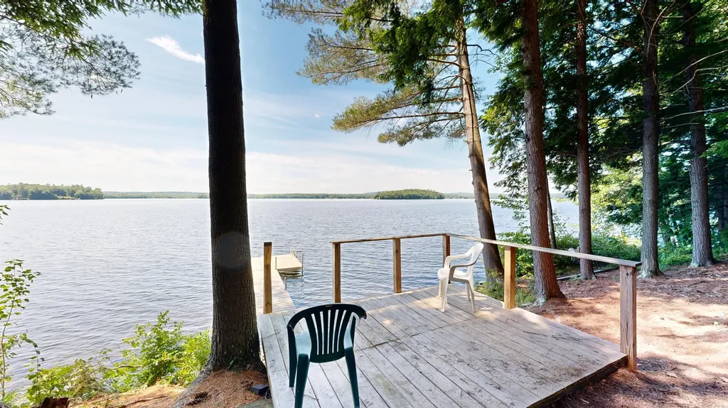 46 W Lake Drive Monmouth ME 04259