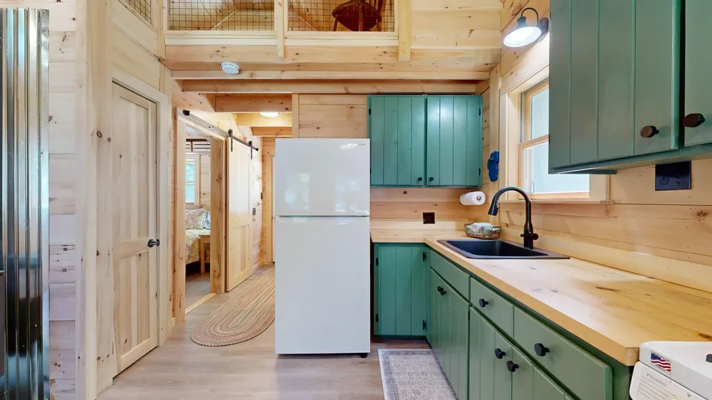 46 W Lake Drive Monmouth ME 04259