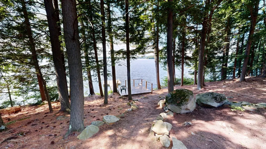 46 W Lake Drive Monmouth ME 04259