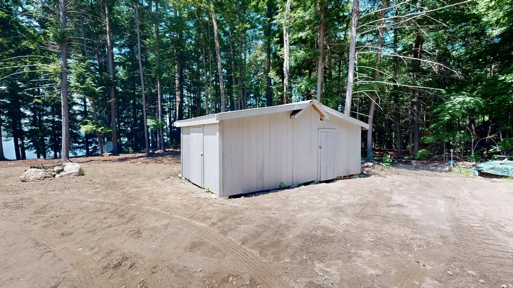 46 W Lake Drive Monmouth ME 04259