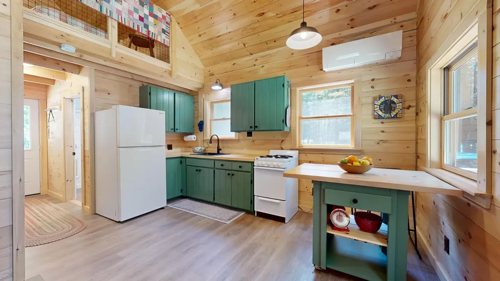 46 W Lake Drive Monmouth ME 04259