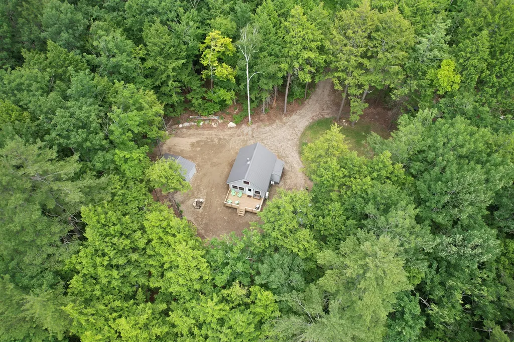 46 W Lake Drive Monmouth ME 04259