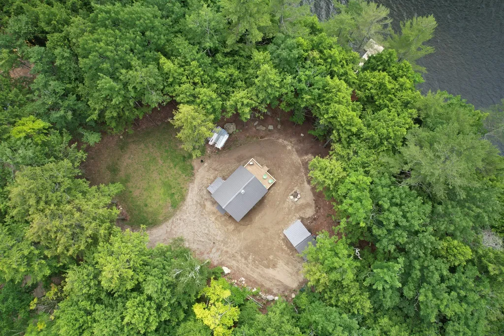 46 W Lake Drive Monmouth ME 04259