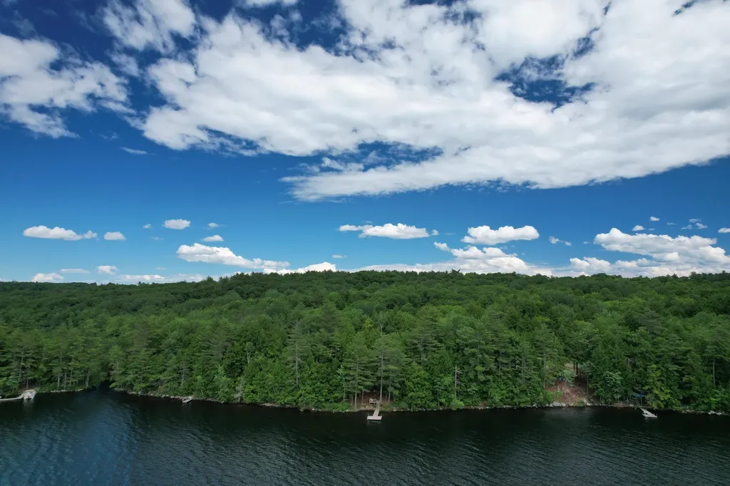 46 W Lake Drive Monmouth ME 04259