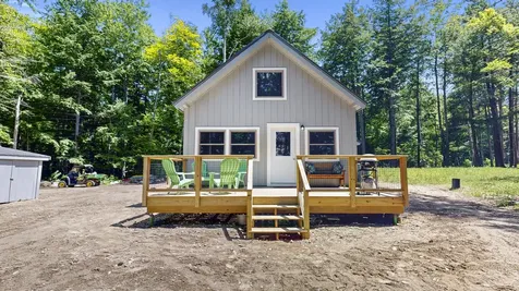 46 W Lake Drive Monmouth ME 04259