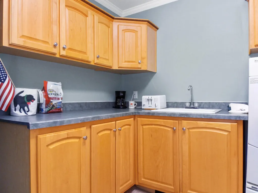 10 Sandy Cove Palermo ME 04354