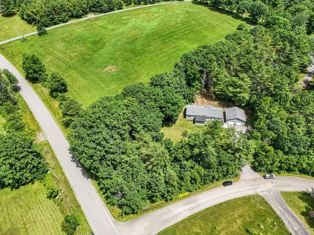 10 Sandy Cove Palermo ME 04354