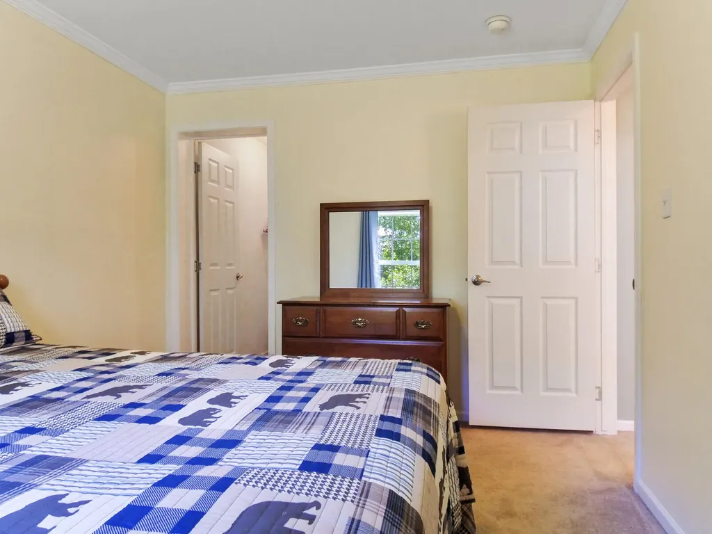 10 Sandy Cove Palermo ME 04354