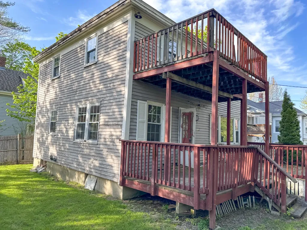77 Rochester Street Westbrook ME 04092