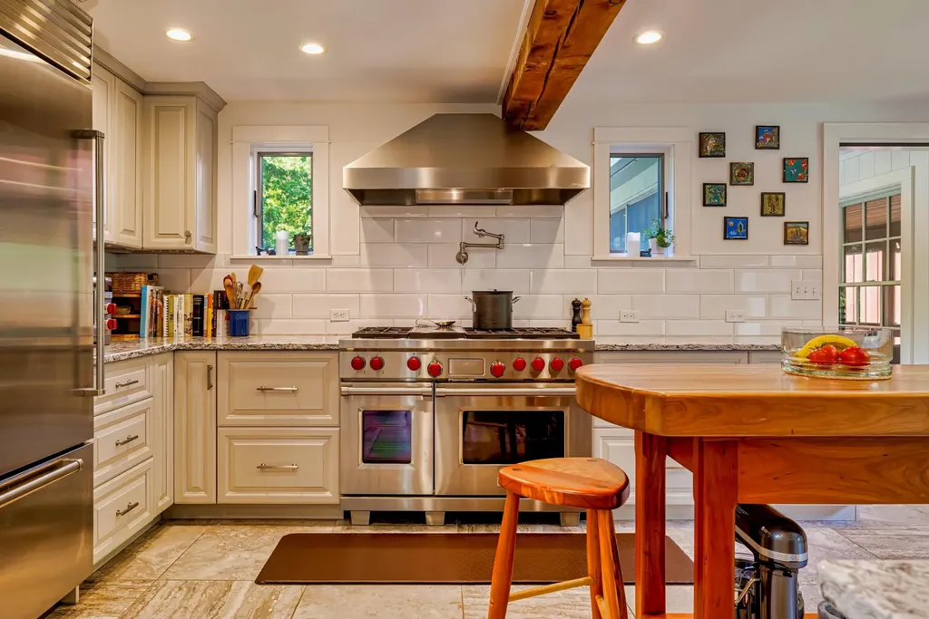 226 Graytown Road Sedgwick ME 04676