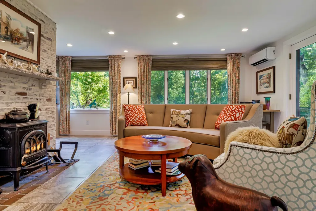 226 Graytown Road Sedgwick ME 04676