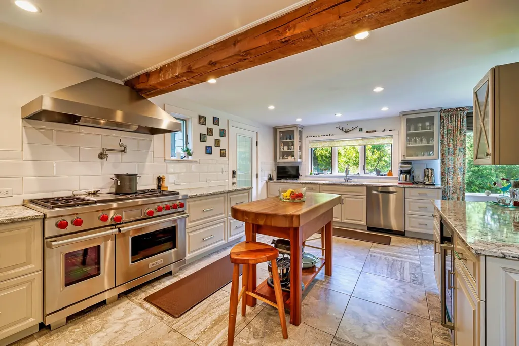 226 Graytown Road Sedgwick ME 04676