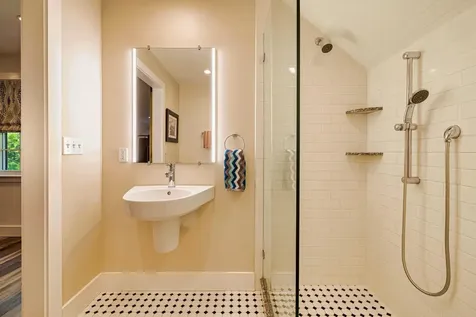 226 Graytown Road Sedgwick ME 04676