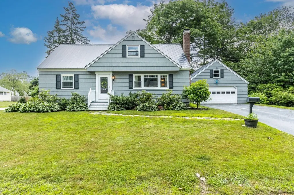1 Peary Drive Brunswick ME 04011