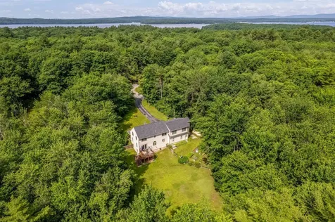 8 Pond View Road Standish ME 04084