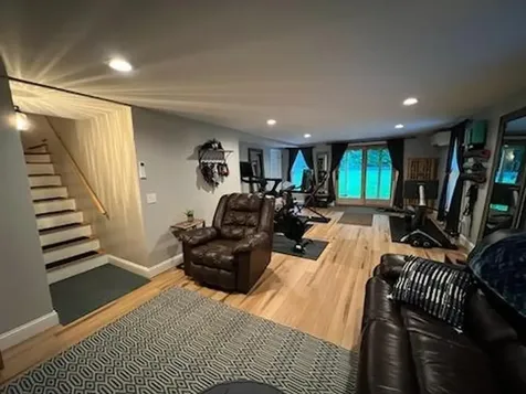 8 Pond View Road Standish ME 04084