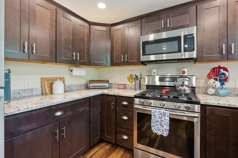 8 Pond View Road Standish ME 04084