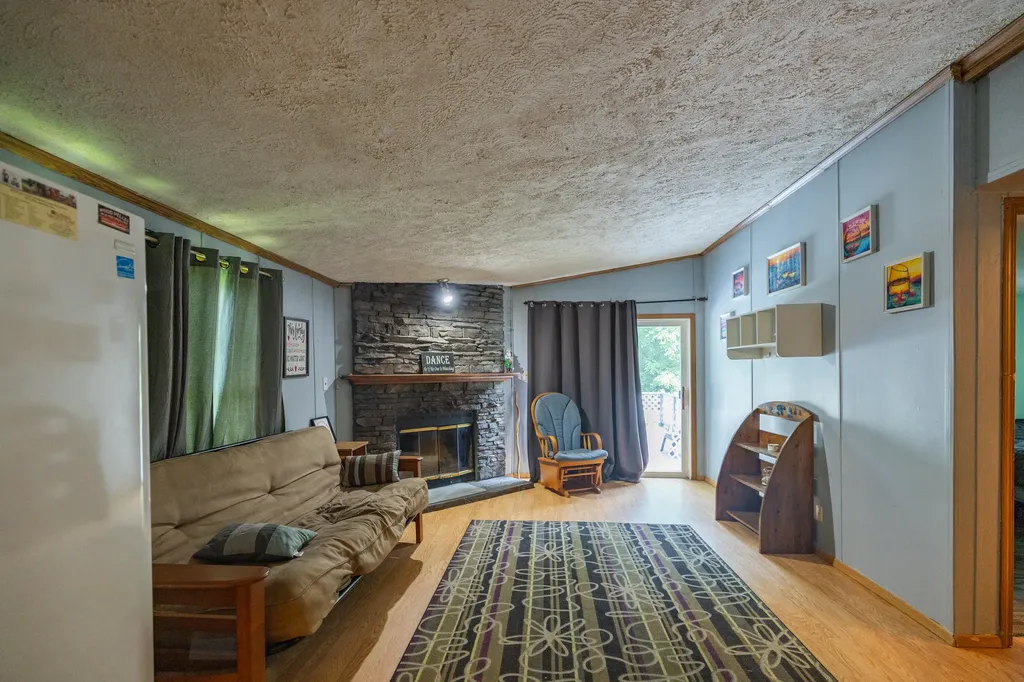 140 Cressey Road Monmouth ME 04259