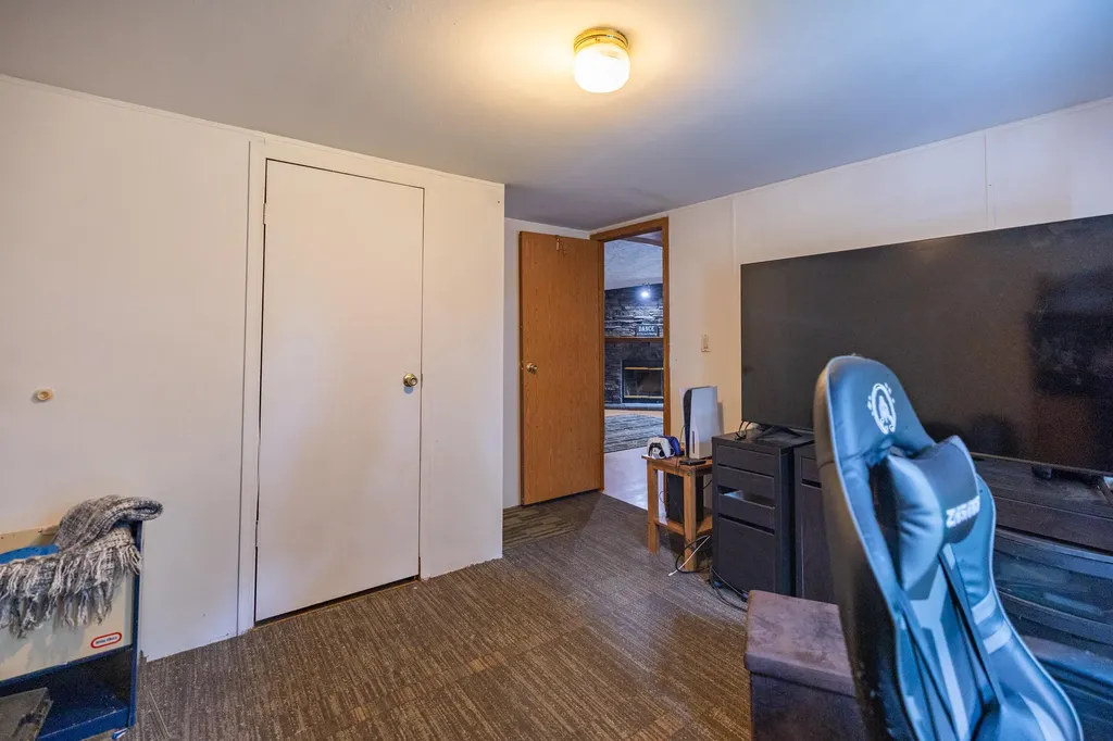 140 Cressey Road Monmouth ME 04259