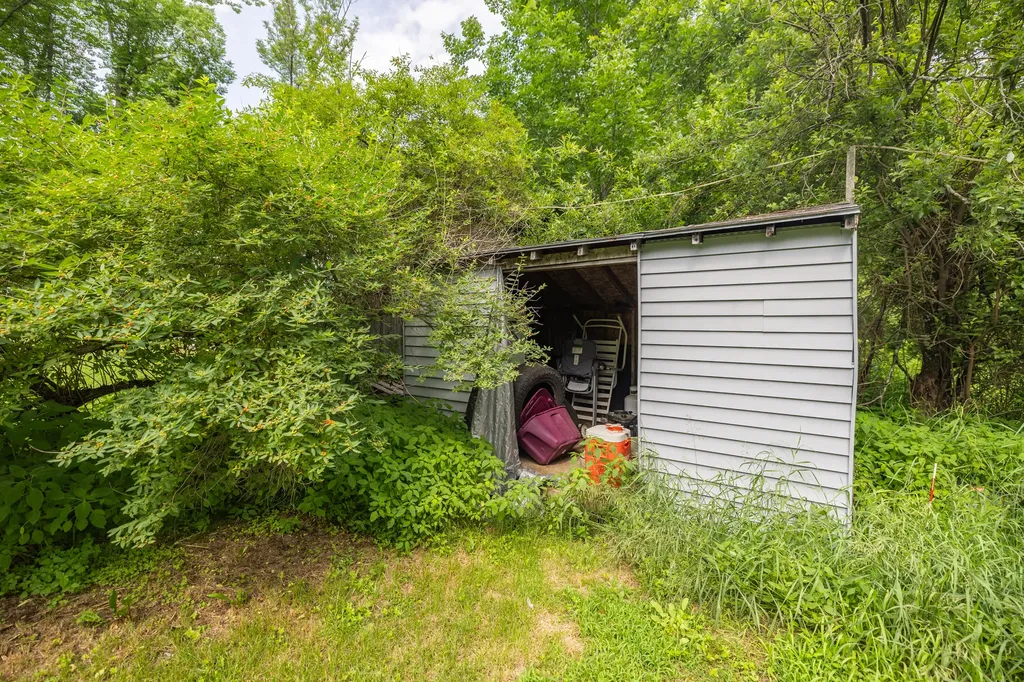 140 Cressey Road Monmouth ME 04259