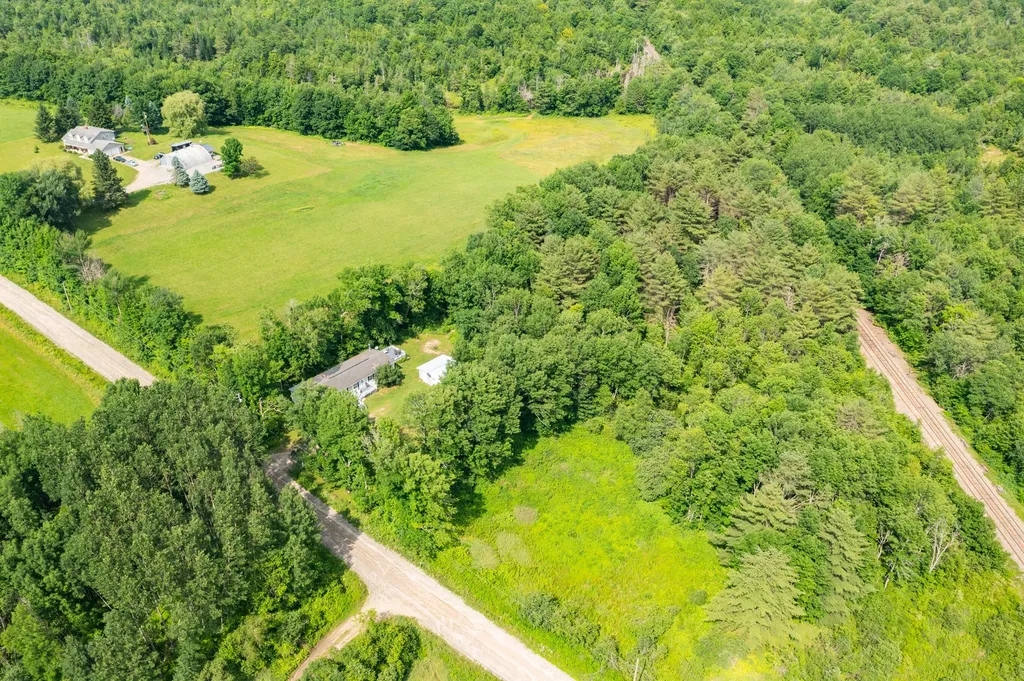 140 Cressey Road Monmouth ME 04259