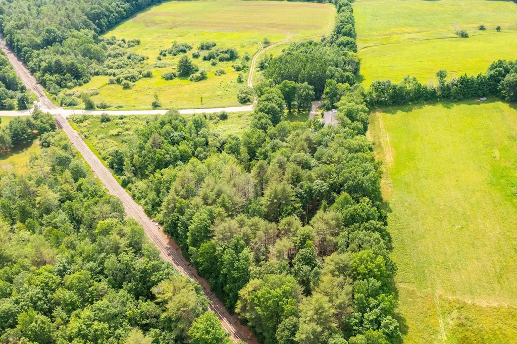 140 Cressey Road Monmouth ME 04259