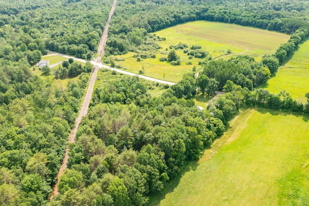 140 Cressey Road Monmouth ME 04259