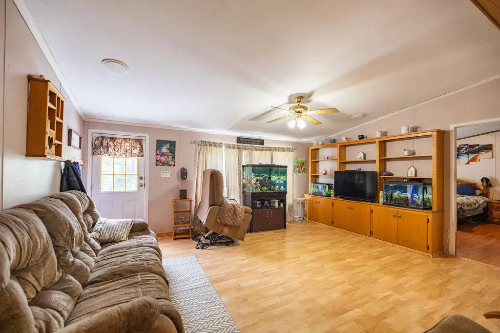 140 Cressey Road Monmouth ME 04259