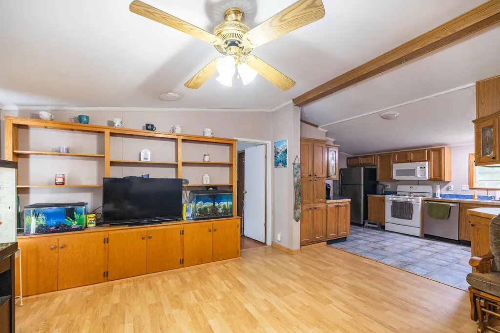 140 Cressey Road Monmouth ME 04259