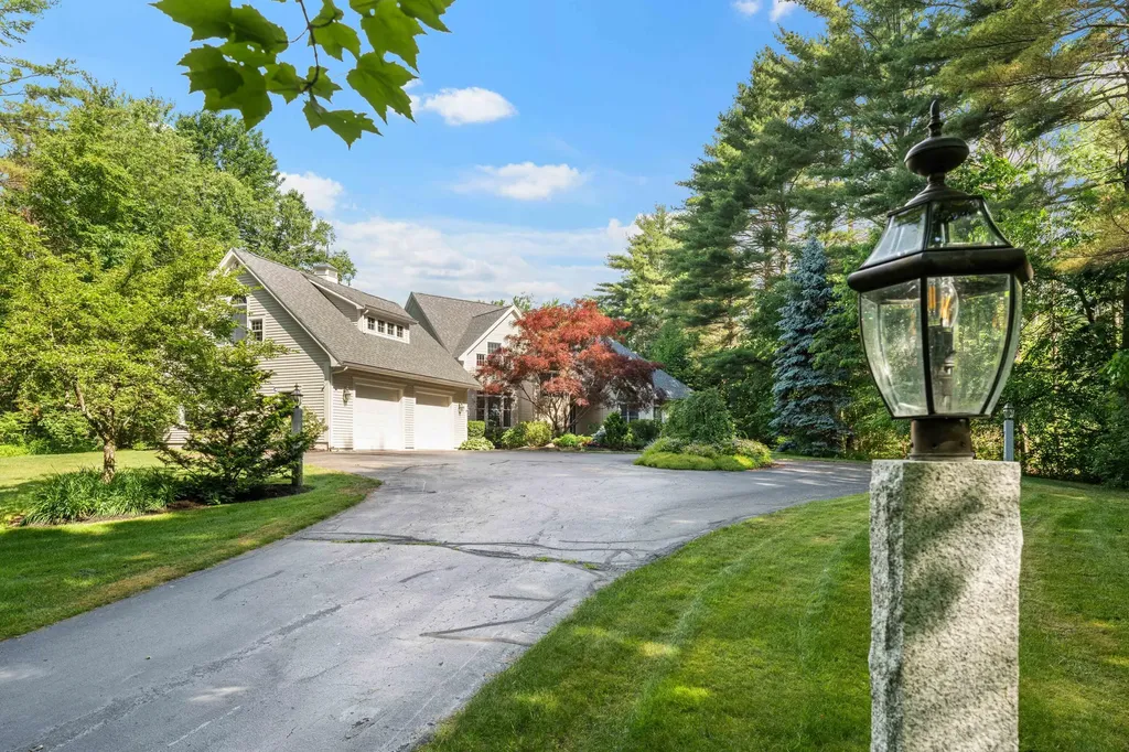 4 Baltusrol Circle Falmouth ME 04105