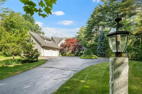4 Baltusrol Circle Falmouth ME 04105